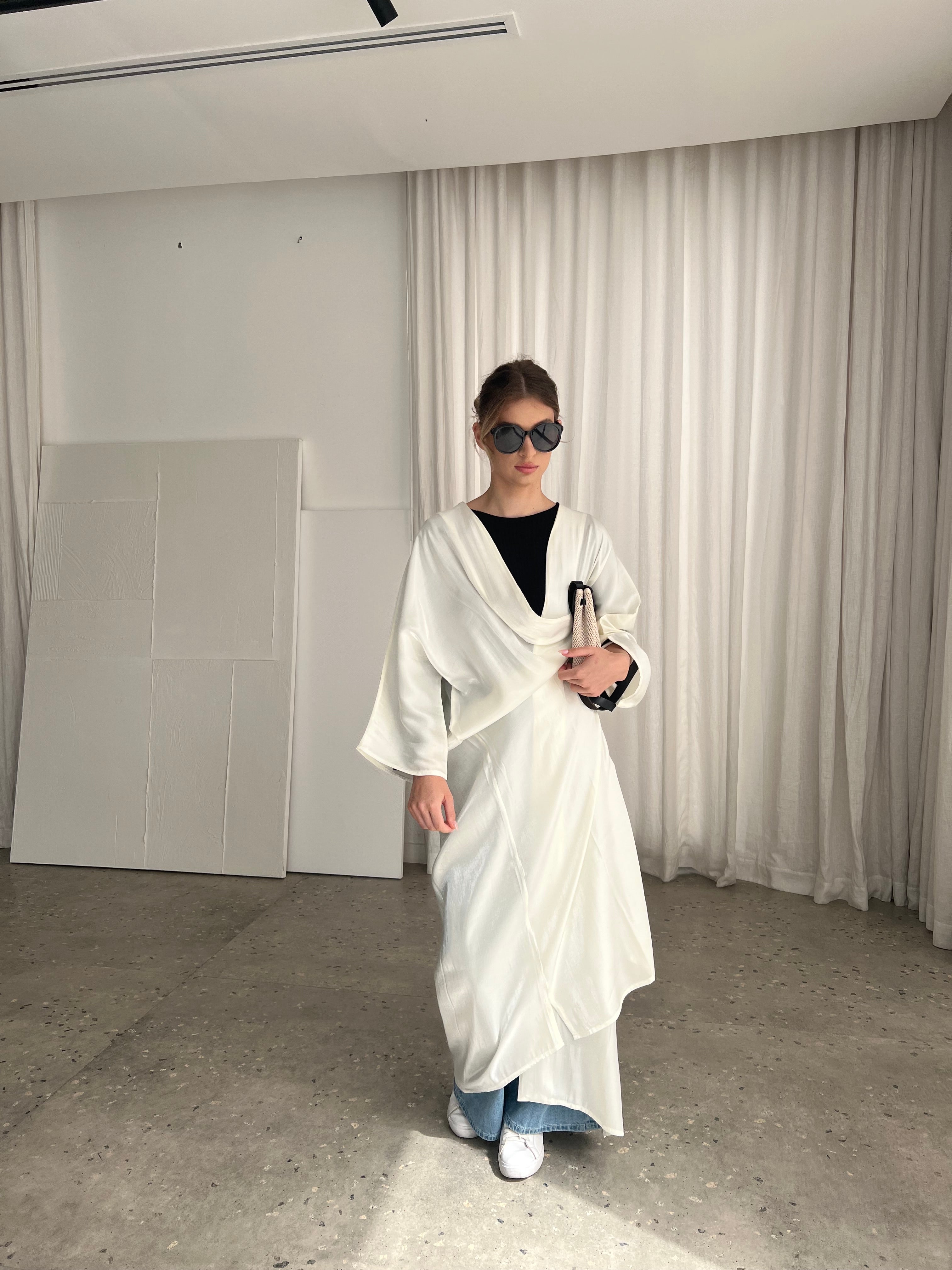 Glow Abaya - White