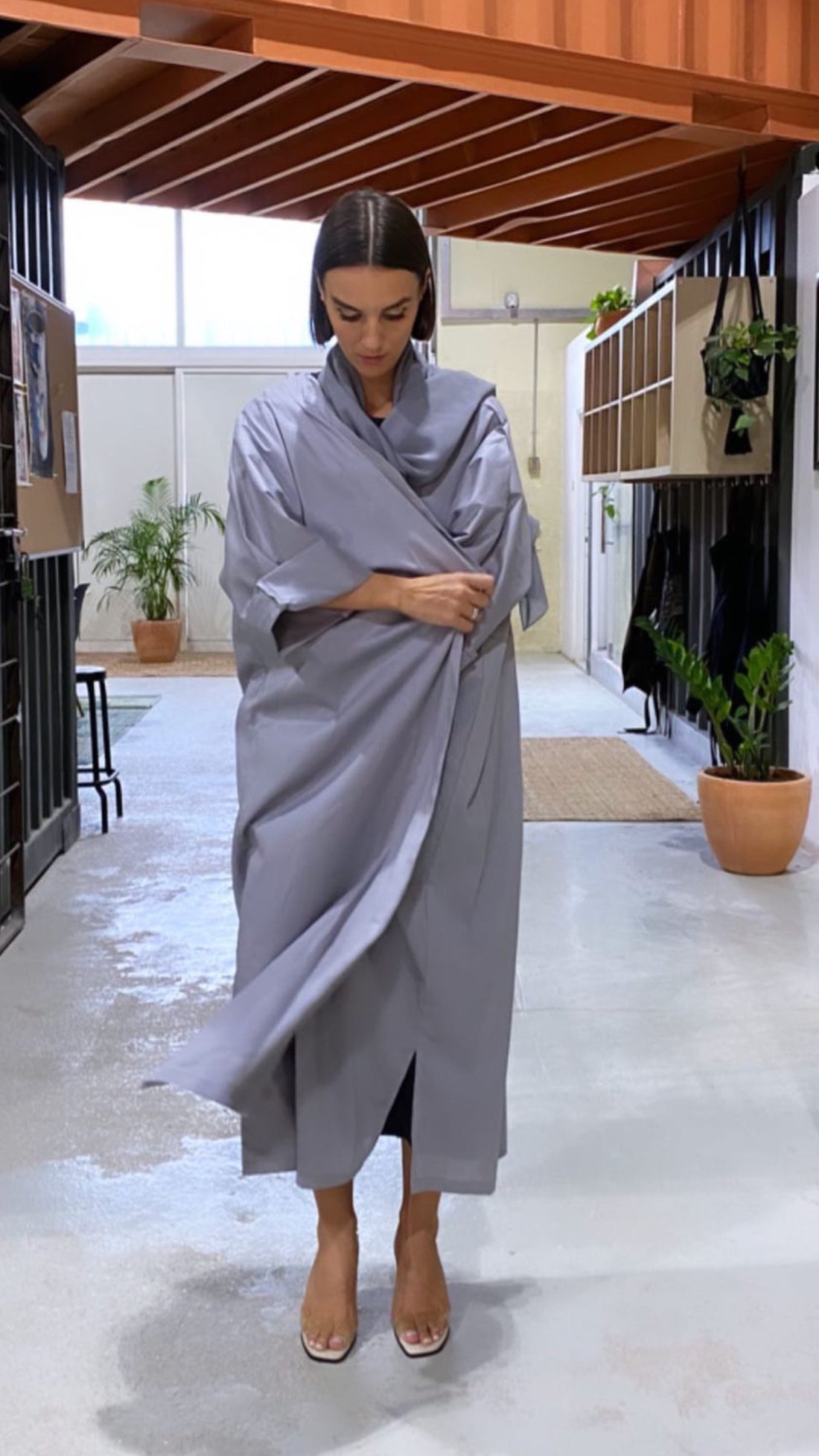 GREY OVERSIZED ABAYA